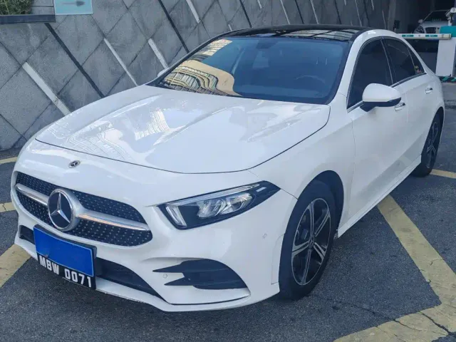 Фотография автомобиля — Mercedes-Benz A-Class