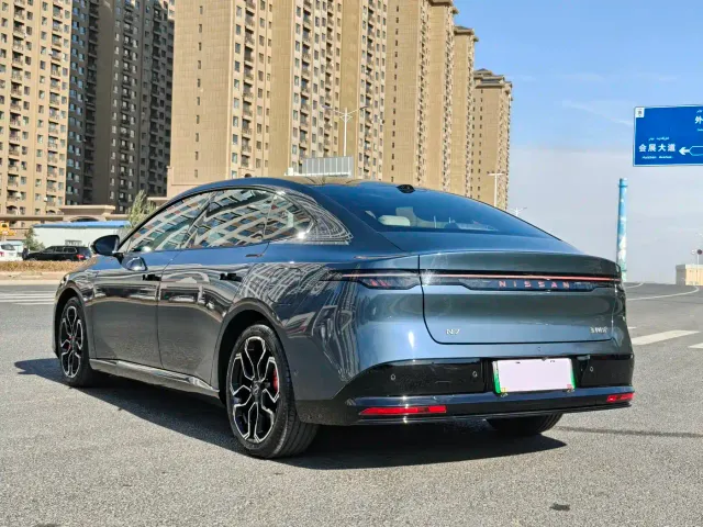 Nissan N7 — Фото автомобиля 9