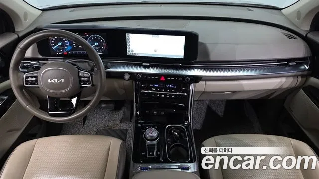 Kia Carnival Generation 4 — Фото автомобиля 10