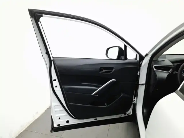 Toyota Frontlander — Фото автомобиля 8