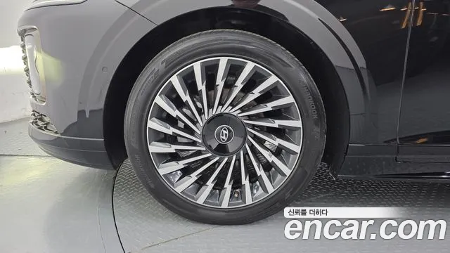 Hyundai Grandeur GN7 — Фото автомобиля 5
