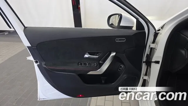 Mercedes-Benz A-Class W177 — Фото автомобиля 13