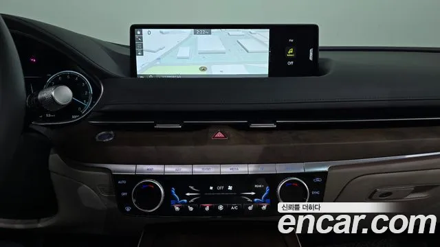 Genesis G80 Бензин 2.5 турбо AWD — Фото автомобиля 13
