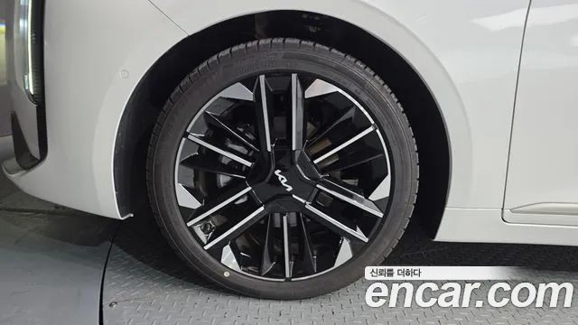 Kia K8 Signature — Фото автомобиля 3