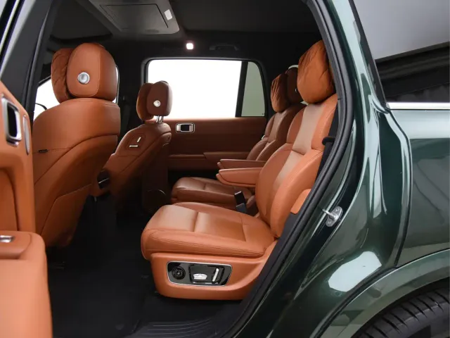 Li Auto Li Xiang L9 2022 Max — Фото автомобиля 11