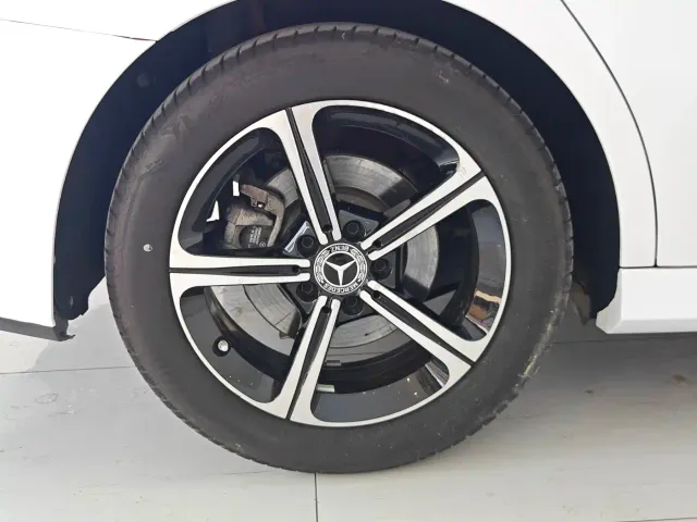 Mercedes-Benz A-Class — Фото автомобиля 16
