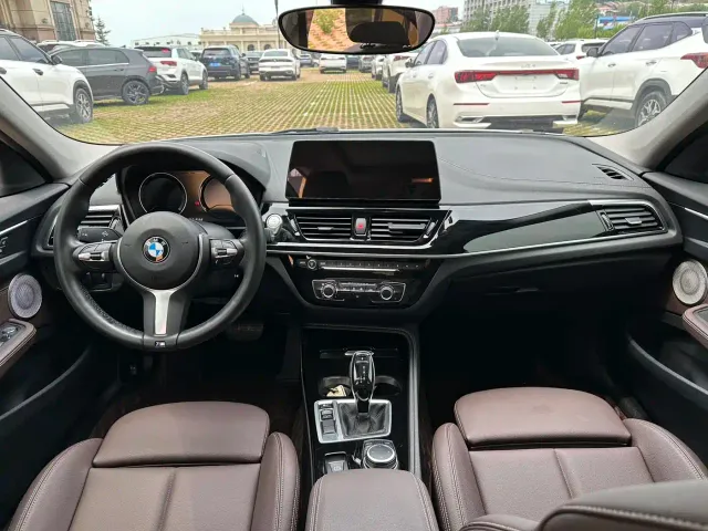 BMW 1 Series — Фото автомобиля 9