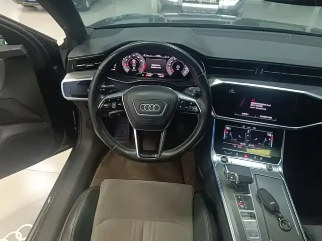 Audi A6L — Фото автомобиля 10