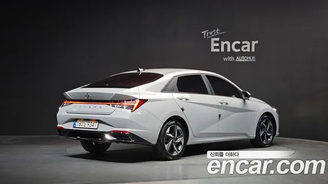 Hyundai AVANTE Avante (CN7) — Фото автомобиля 2
