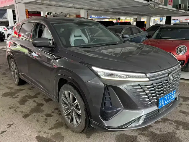 Changan CS75 Plus — Фото автомобиля 3