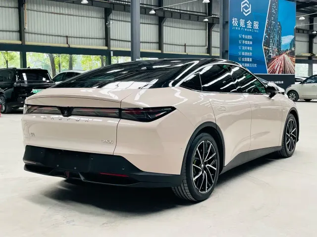 Arcfox Alpha S5 — Фото автомобиля 4