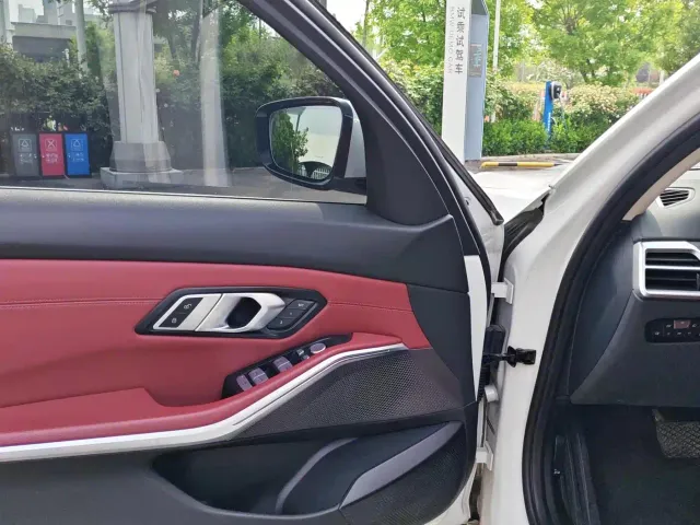 BMW i3 — Фото автомобиля 13
