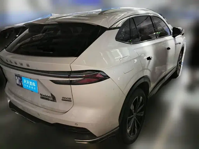 Roewe RX5 — Фото автомобиля 2