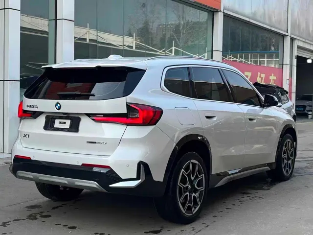 BMW X1 — Фото автомобиля 9