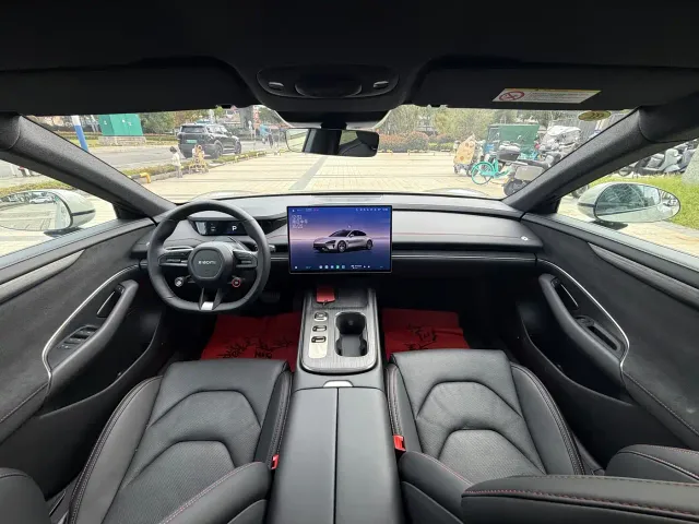 Xiaomi SU7 — Фото автомобиля 6