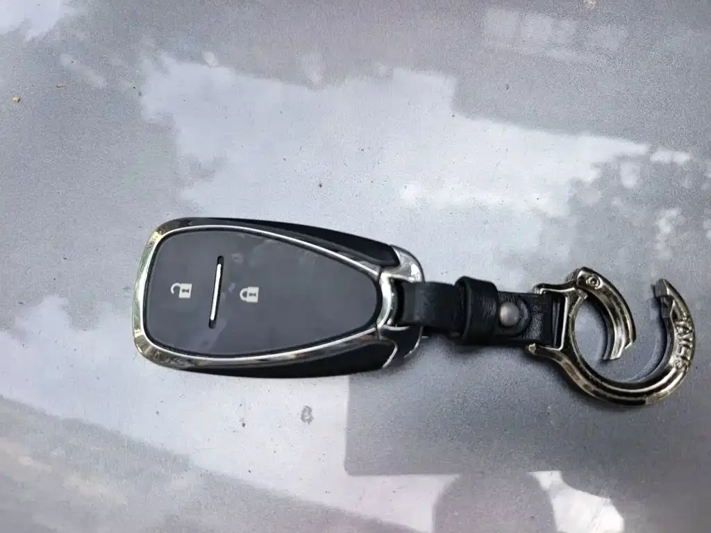 Chevrolet Volando 2020 Mild Hybrid Redline 530T Automatic Premium Edition (5+2 seater) — Фото автомобиля 11