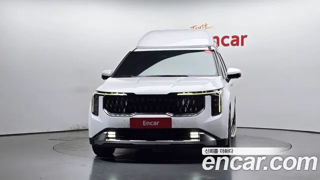 Kia Canival Новый Carnival 4 поколение Бензин 7 мест Hi-Limousine — Фото автомобиля 3