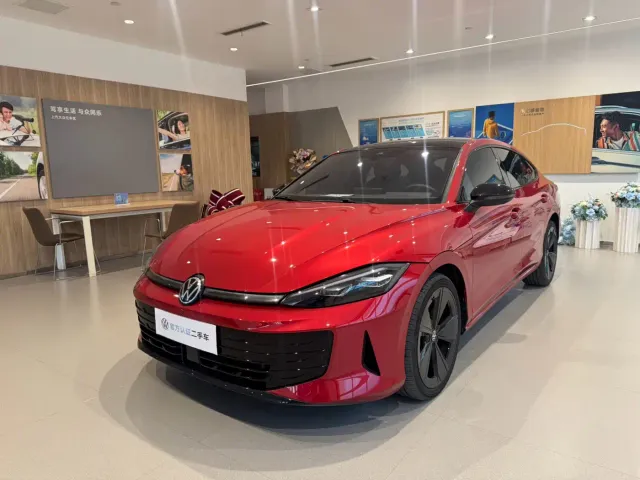 Фотография автомобиля — Volkswagen Lamando