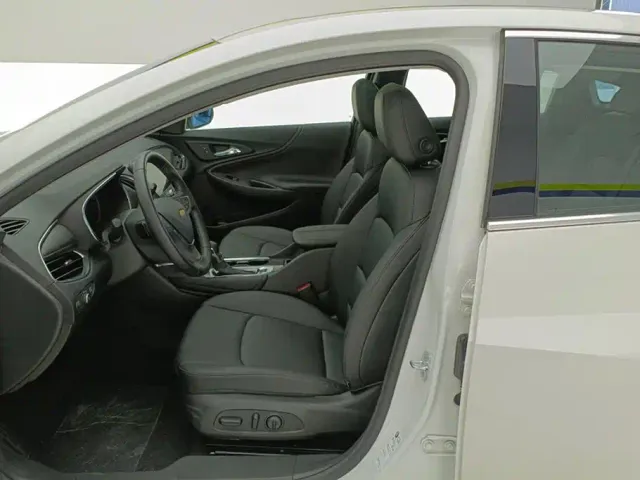 Chevrolet Malibu XL — Фото автомобиля 9