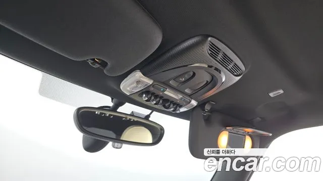 MINI Cooper Electric — Фото автомобиля 26