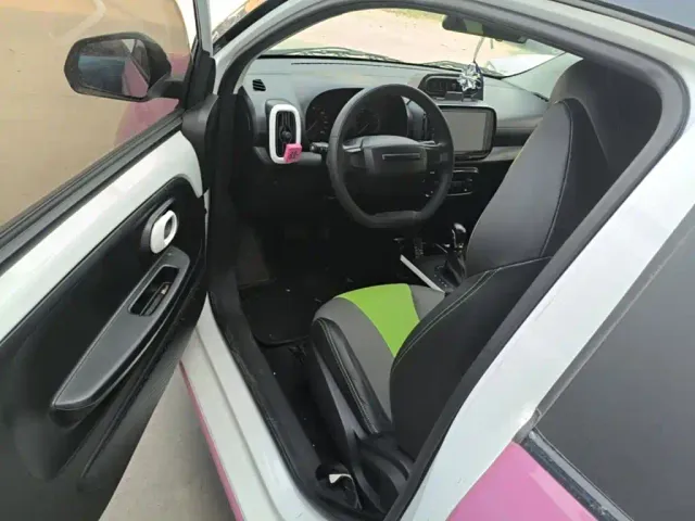 Roewe Clever — Фото автомобиля 15