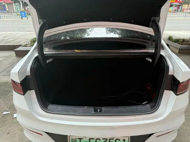 BYD Qin PLUS — Фото автомобиля 12