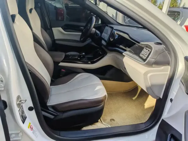 BYD Qin PLUS — Фото автомобиля 6