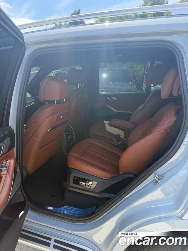 BMW X7 — Фото автомобиля 5