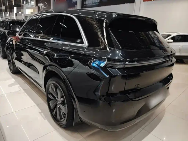 Li Auto L6 — Фото автомобиля 4