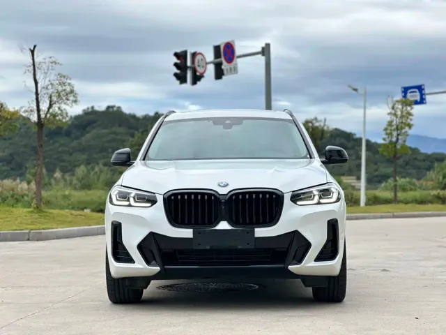 BMW X3 — Фото автомобиля 3