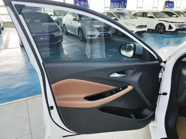 Buick Verano — Фото автомобиля 7