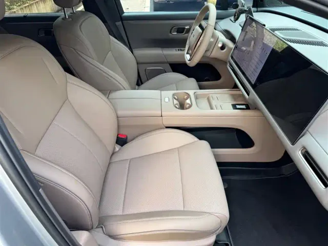 Li Auto i6 — Фото автомобиля 12