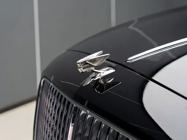 Bentley Flying Spur — Фото автомобиля 3