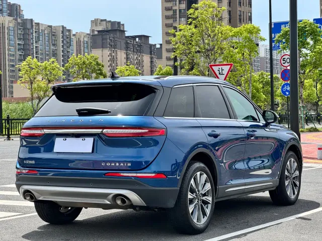 Lincoln Corsair — Фото автомобиля 13