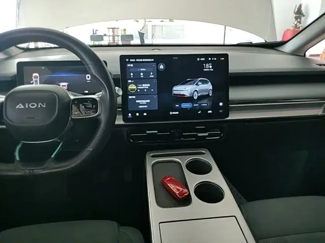 GAC Aion Y — Фото автомобиля 12