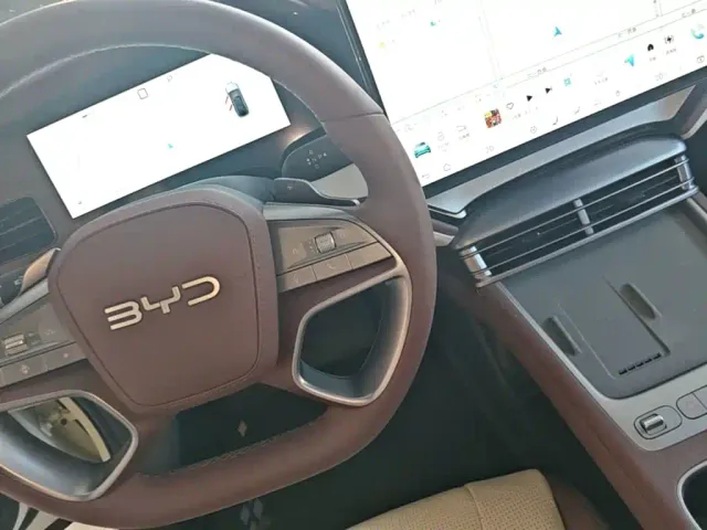 BYD Seal 07 DM-i — Фото автомобиля 13