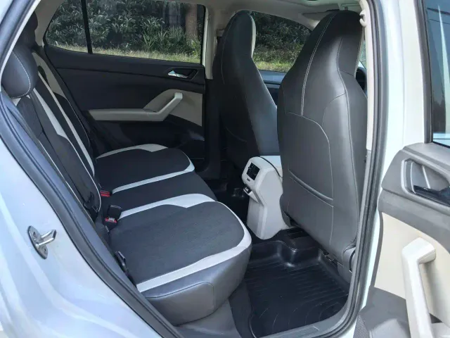 Volkswagen T-Cross — Фото автомобиля 10