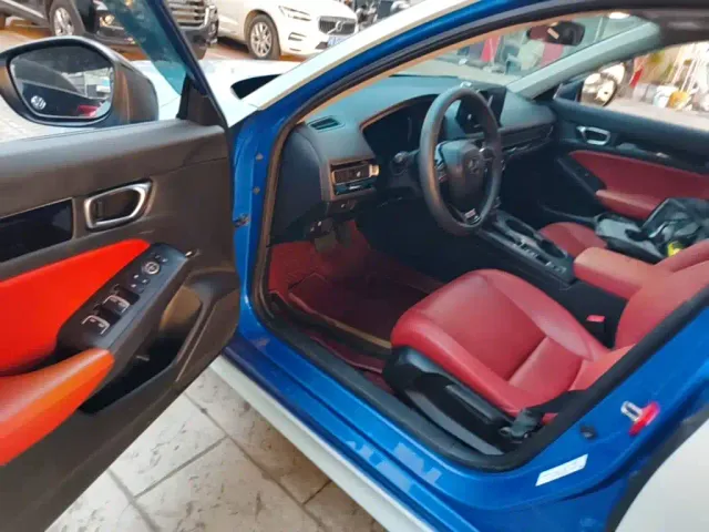 Honda Civic — Фото автомобиля 15