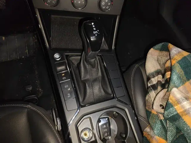 Volkswagen Passat — Фото автомобиля 6