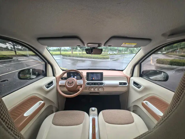 Wuling Hongguang Mini EV — Фото автомобиля 12