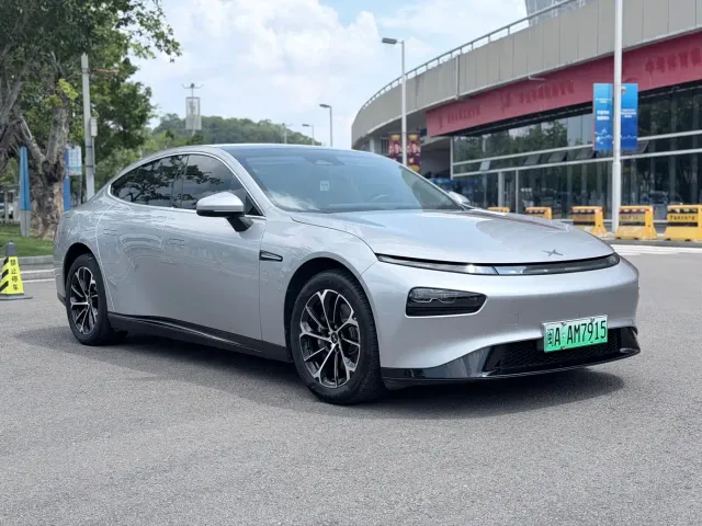 Xpeng P7 — Фото автомобиля 3
