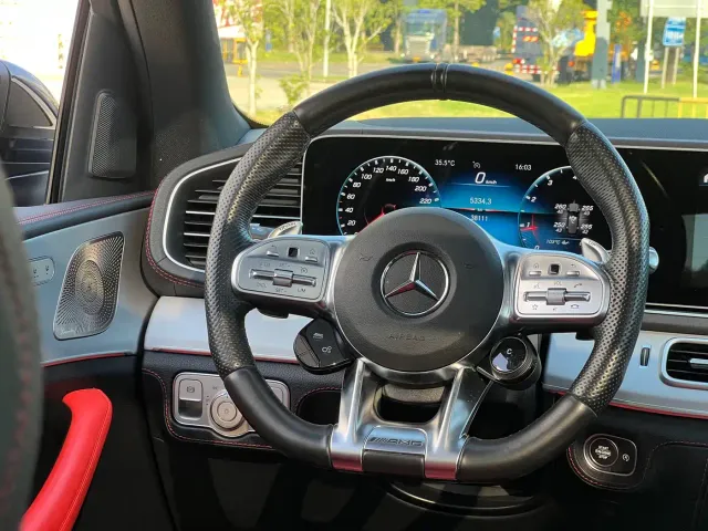 Mercedes-Benz GLE-Class AMG — Фото автомобиля 9
