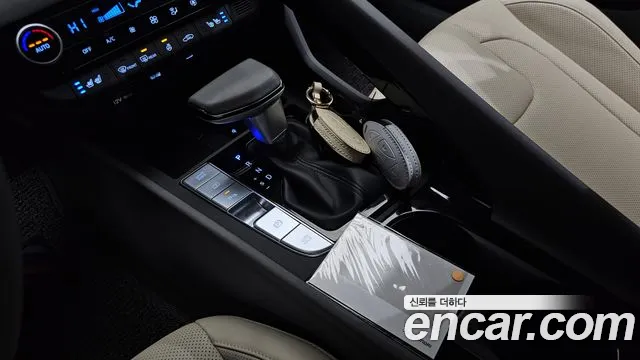 Hyundai Avante CN7 — Фото автомобиля 12