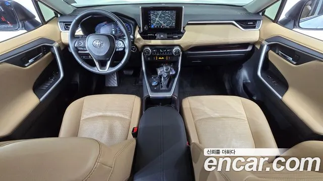 Toyota RAV4 — Фото автомобиля 7