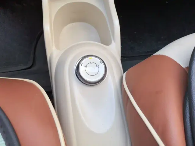 Wuling Hongguang Mini EV — Фото автомобиля 10