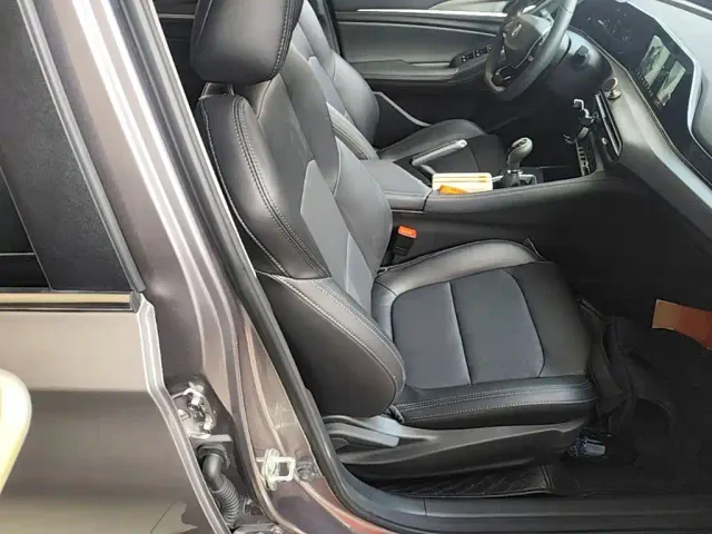 Changan Eado — Фото автомобиля 24