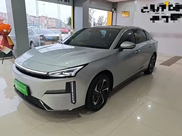 Фотография автомобиля — Geely Galaxy L6