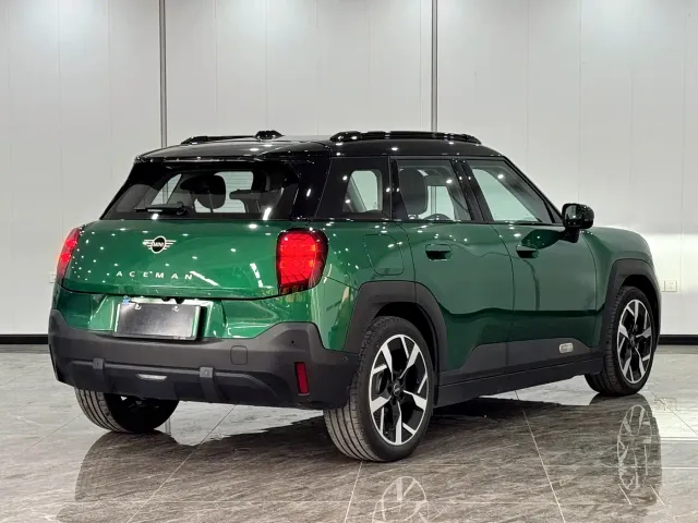 MINI Electric MINI ACEMAN — Фото автомобиля 16