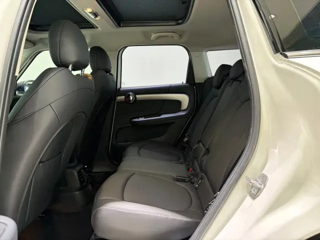 MINI Countryman — Фото автомобиля 12