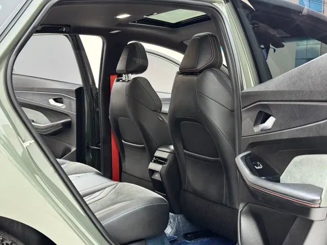 Geely Binrui — Фото автомобиля 11